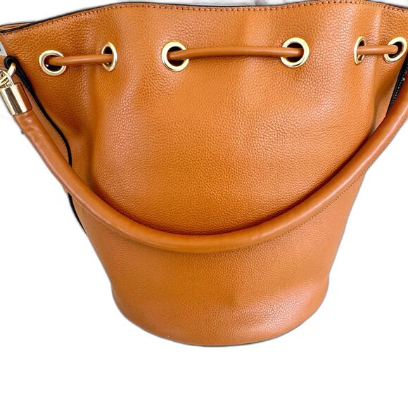 The Bucket Hobo Brown Vegan Leather Bag & Wallet - New with Tags - Picture 7 of 8